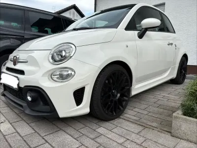 Gebraucht Abarth 595 145 PS (106 kW) 2017 Weiß Kleinwagen