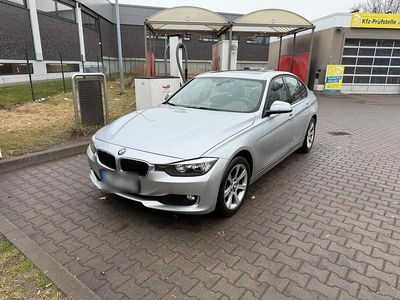 Gebraucht BMW 316 102 PS (75 kW) 2013 Silber Limousine