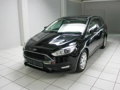 Gebraucht Ford Focus 120 PS (88 kW) 2016 Schwarz Limousine