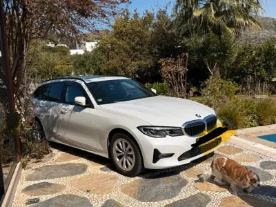 Gebraucht BMW 318 150 PS (110 kW) 2022 Weiß Kombi