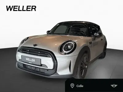 Gebraucht Mini Cooper Essential 136 PS (100 kW) 2023 Melting silver iii (silber) Kleinwagen