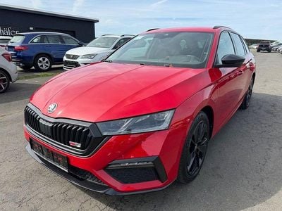 Begagnad Skoda Octavia First Edition 245 HK (180 kW) 2021 Röd Kombi