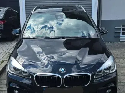 Gebraucht BMW 220 Gran Tourer M Sport 190 PS (139 kW) 2016 Schwarz Van / Kleinbus