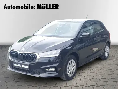Neu Skoda Fabia Essence 95 PS (69 kW) 2026 Blau Kleinwagen