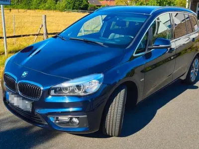 Gebraucht BMW 218 Gran Tourer Luxury Line 150 PS (110 kW) 2016 Blau Van / Kleinbus