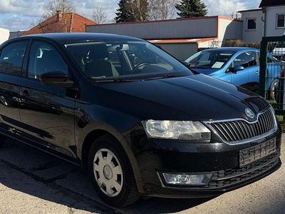 Gebraucht Skoda Rapid Elegance 86 PS (63 kW) 2013 Schwarz Kleinwagen
