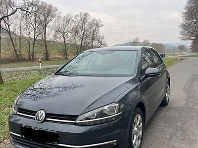 Gebraucht VW Golf Join 86 PS (63 kW) 2018 Grau Limousine