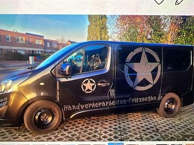 Gebraucht Opel Vivaro 140 PS (102 kW) 2015 Schwarz Van / Kleinbus