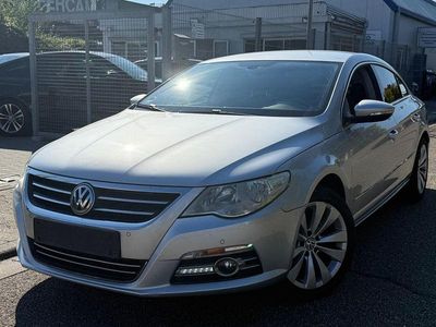 Gebraucht VW Passat Basis 140 PS (102 kW) 2010 Silber Limousine
