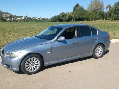 Gebraucht BMW 325 218 PS (160 kW) 2008 Blau Limousine