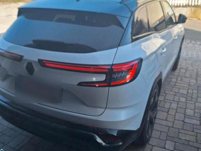 Second-hand Renault Austral Techno Esprit Alpine 160 CP (117 kW) 2025 Alb SUV