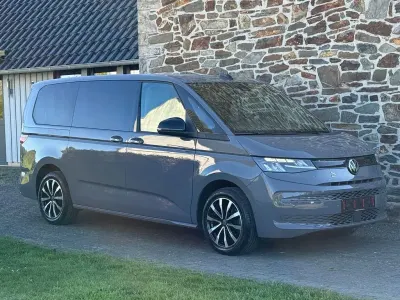 Gebraucht VW Multivan 136 PS (100 kW) 2022 Pure grey Van / Kleinbus