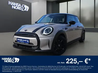 Używany Mini Cooper Classic 136 KM (100 kW) 2021 Szary Hatchback