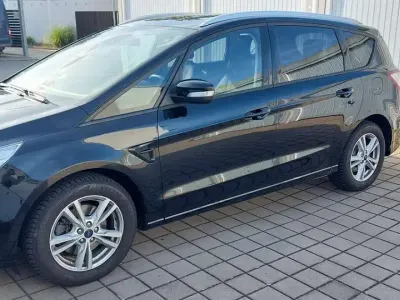 Gebraucht Ford S-MAX S 160 PS (117 kW) 2018 Schwarz Van / Kleinbus