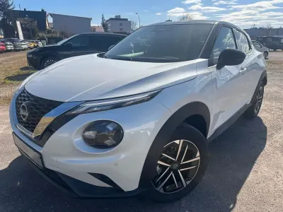 Gebraucht Nissan Juke N-Connecta 114 PS (83 kW) 2024 Pearl white (m) / black SUV