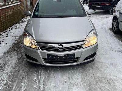 Gebraucht Opel Astra 140 PS (102 kW) 2008 Silber Kombi