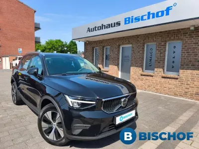 Używany Volvo XC40 Core 163 KM (119 kW) 2025 Czarny SUV