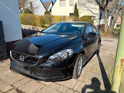 Gebraucht Volvo V40 120 PS (88 kW) 2015 Schwarz Limousine
