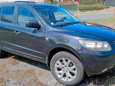 Second-hand Hyundai Santa Fe 155 CP (114 kW) 2010 Negru SUV
