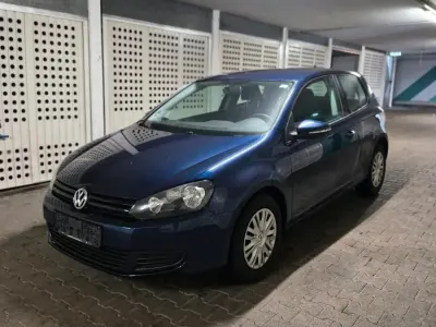 Gebraucht VW Golf VI 106 PS (77 kW) 2010 Blau Kleinwagen