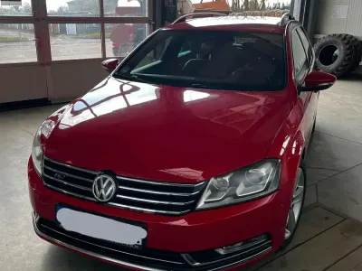 Gebraucht VW Passat 177 PS (130 kW) 2013 Rot Kombi
