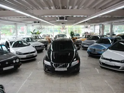 Gebraucht Volvo V70 Kinetic 136 PS (100 kW) 2008 Schwarz Kombi