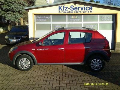 Second-hand Dacia Sandero Stepway 87 CP (63 kW) 2010 Roșu Hatchback