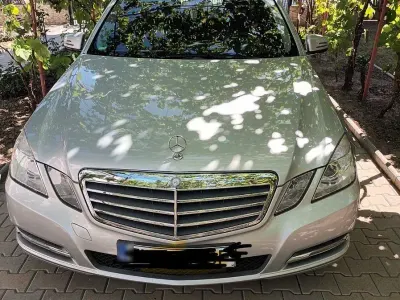 Gebraucht Mercedes E220 Elegance 170 PS (125 kW) 2011 Silber Limousine