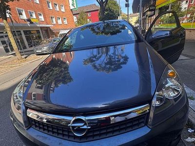 Opel Astra GTC