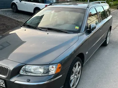 Używany Volvo V70 170 KM (125 kW) 2005 Szary Kombi