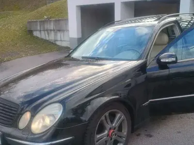 Gebraucht Mercedes 320 224 PS (164 kW) 2003 Schwarz Kombi