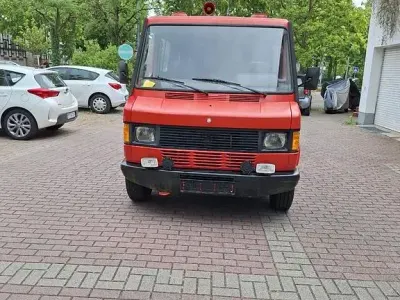 Gebraucht Mercedes T1 105 PS (77 kW) 1990 Rot Van