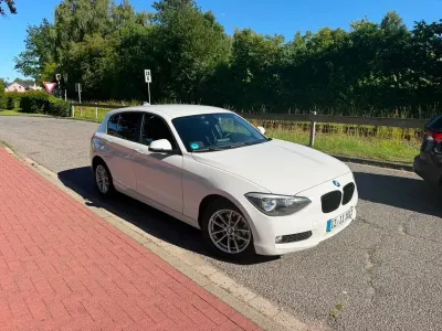 Gebraucht BMW 116 116 PS (85 kW) 2015 Weiß Kleinwagen