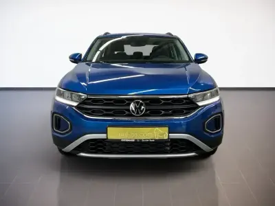 Neu VW T-Roc Life 116 PS (85 kW) 2025 Blau SUV