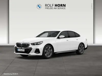 Gebraucht BMW i5 M Sport 250 kW (340 PS) 2025 Alpinweiß uni Limousine