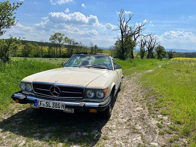 Second-hand Mercedes SL380 155 CP (114 kW) 1983 Bej Cabrio