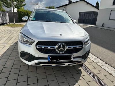 Mercedes GLA180