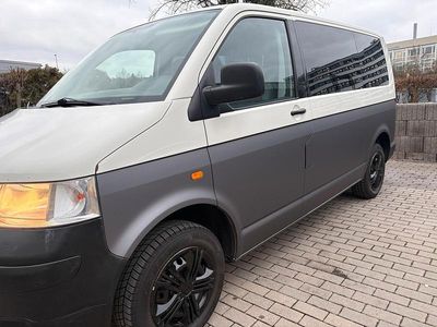 Gebraucht VW Caravelle 106 PS (77 kW) 2006 Weiß Van / Kleinbus