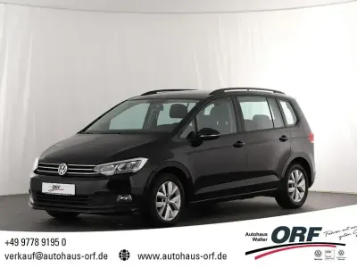 Gebraucht VW Touran Comfortline 150 PS (110 kW) 2018 Deep black perleffekt Van / Kleinbus