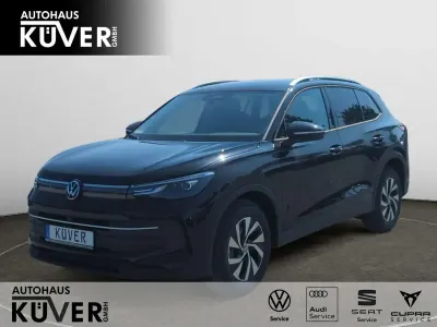 Neu VW Tiguan Life 150 PS (110 kW) 2026 Schwarz SUV