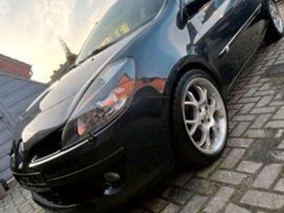 gebraucht Renault Clio III 1.6 benzin