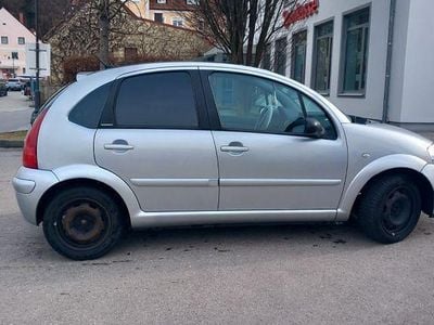 Gebraucht Citroën C3 Exclusive 73 PS (53 kW) 2005 Grau Limousine