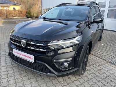 Schwarz Gebraucht 2022 Dacia Jogger Extreme Van / Kleinbus | 18.490 € (Fairer Preis)