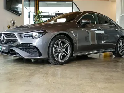 Neu Mercedes CLA220 AMG line 163 PS (119 kW) 2025 Grau Limousine