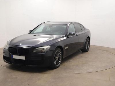 BMW 740