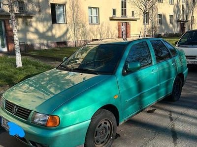 VW Polo