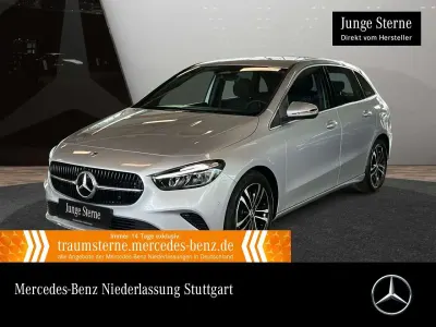 Gebraucht Mercedes B180 Advanced 136 PS (100 kW) 2025 Silber Van / Kleinbus