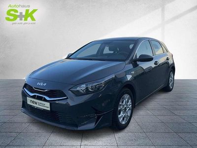 Second-hand Kia Ceed 160 CP (117 kW) 2022 Negru Hatchback
