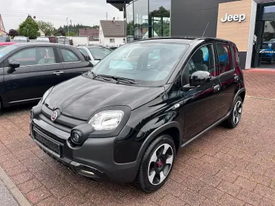 Gebraucht Fiat Panda Cross Cross 69 PS (50 kW) 2023 Schwarz Kleinwagen