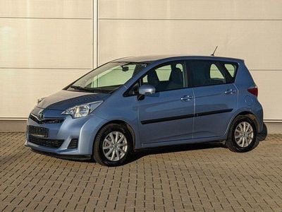 Blau Gebraucht 2011 Toyota Verso-S Life Van / Kleinbus | 7.980 € (Fairer Preis)